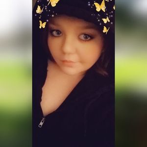 Meet your Posher, Brittney